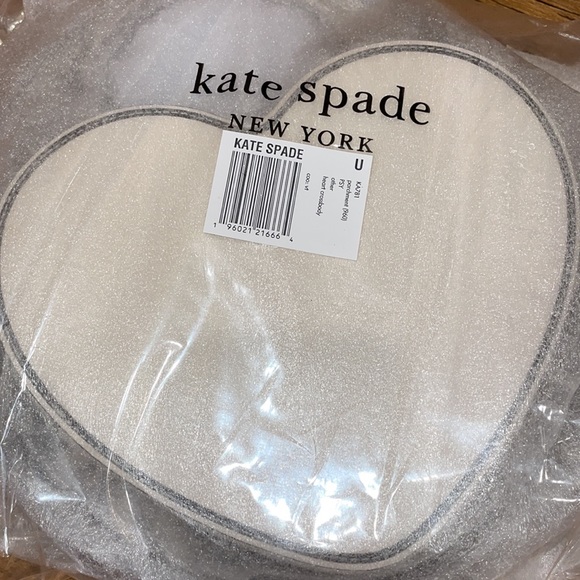 NWT Kate spade Love Shack Guitar Strap Heart Crossbody Purse parchment black - Picture 5 of 7